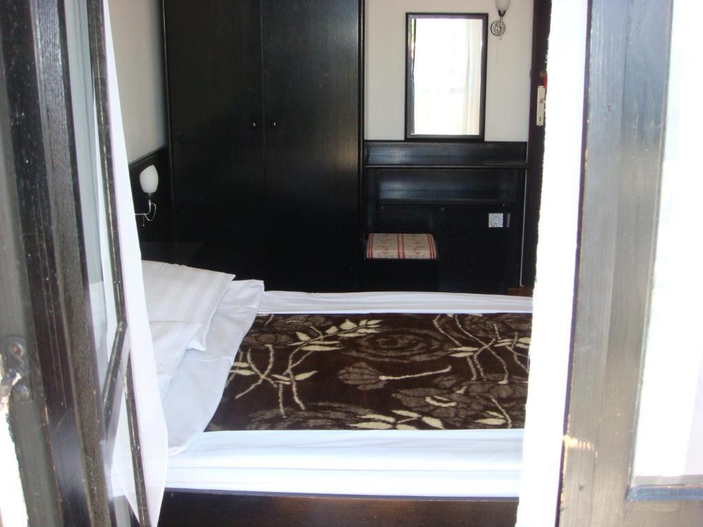 Apartmani Dragovic Свети-Стефан Номер фото